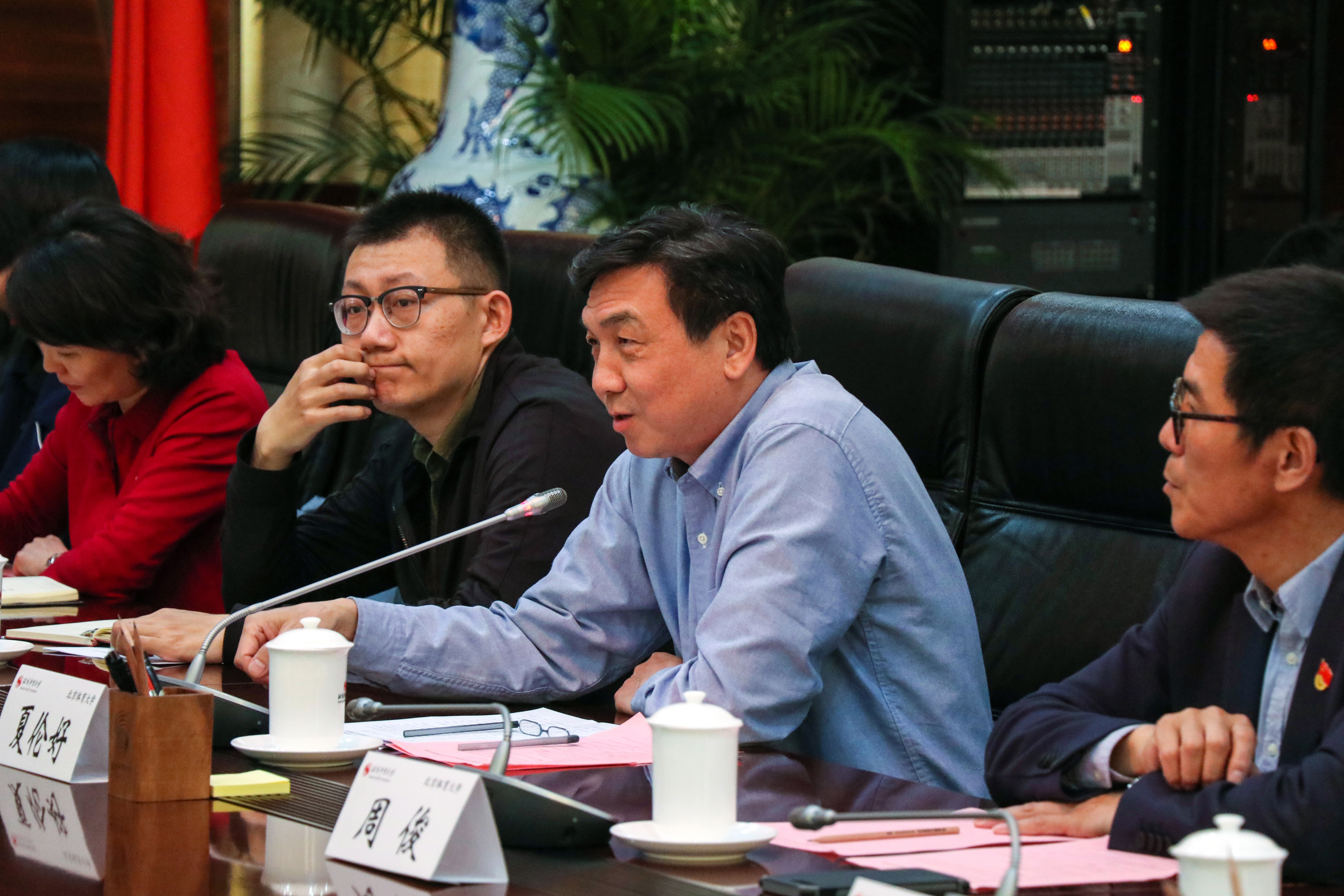 e147bb0b905549bc86e08643145a9b09.jpg e147bb0b905549bc86e08643145a9b09.jpg