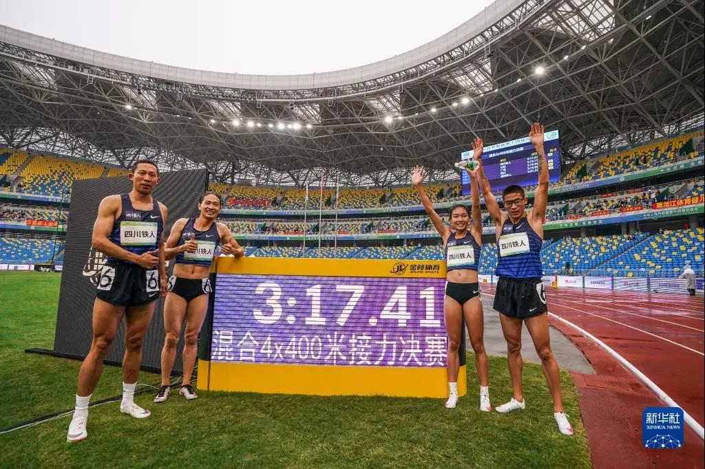 dbe82ae55e88426fbb24ed026640b947.jpg dbe82ae55e88426fbb24ed026640b947.jpg